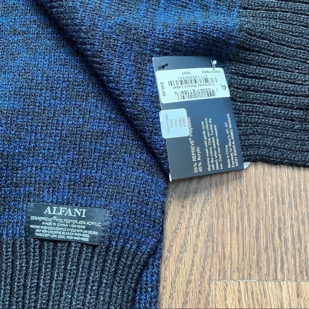NWT mens Alfani navy blue and Black knitted scarf